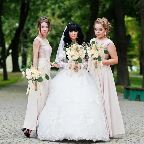 Vista 6 de Ramos de novia bohemios para boda, ramos de 9 pulgadas de flores artificiales para decoraciones de centro de mesa de ceremonia y aniversario, rosas