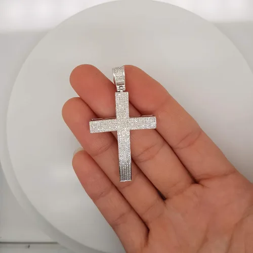 Vista 2 de Dazzlingrock Collection Colgante redondo de cruz religiosa hip hop de 073 quilates con cadena de 18 pulgadas 34 quilates disponible en metal de oro