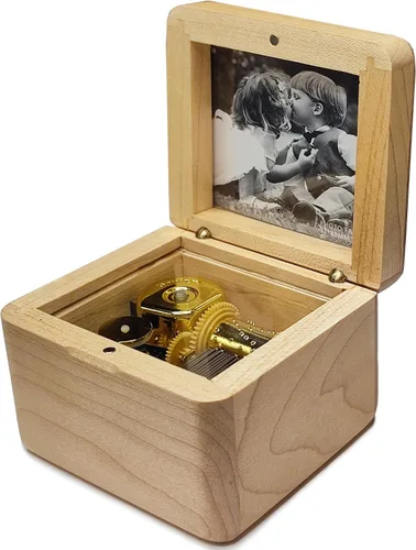 Vista 2 de Caja de música de madera maciza natural grabada con láser, con texto en inglés "You are My Sunshine", mini marco de fotos, Tune of You are My