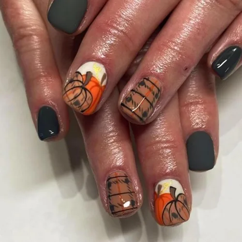 Vista 13 de Uñas postizas a presión de otoño, uñas postizas cortas cuadradas de MABKJLF con diseños de hojas de arce, pegamento brillante en uñas, uñas