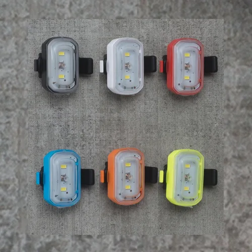 Vista 2 de Blackburn Haz clic en la luz delantera o trasera USB