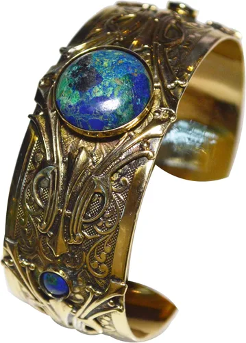 Vista 2 de Elaine Coyne Collectible Artwear Pulsera de latón antiguo pulido a mano con motivo Art Deco - Crisocola Latón crisoprasa