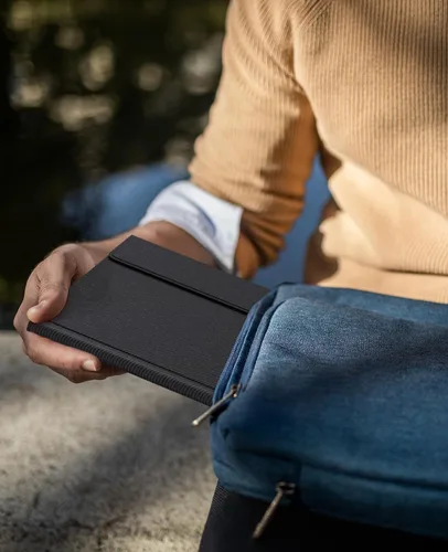 Vista 8 de CHESONA Funda para Samsung Galaxy Tab S9 Fe con teclado, retroiluminación de 7 colores, teclado magnético desmontable y soporte para S Pen, funda