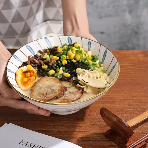 Vista 5 de Zopeal Juego de 4 tazones de cerámica para ramen de 40 onzas con palillos, cucharas y estantes de cerámica asiática para sopa Udon Soba Pho, fideos