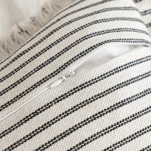 Vista 3 de YEENAASY Fundas de Almohada Decorativas 16x16 Juego de 2 Fundas de Almohada a Rayas con Flecos Estilo Granja Fundas de Cojín con Borlas Almohadas