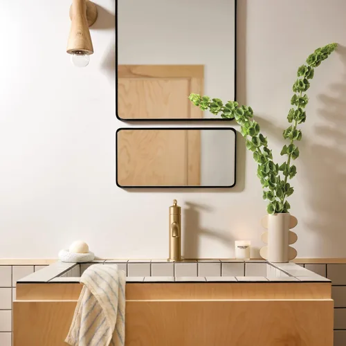 Vista 2 de Moen Gibson 6145BZG - Grifo de lavabo de baño moderno de un solo orificio dorado bronce con placa opcional, 6145BZG