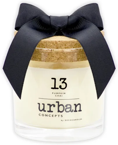 Vista 4 de Conceptos Urbanos de DECOCANDLES - Manzana Canela - Vela de soya altamente perfumada - Larga duración - vertida a mano en Estados Unidos (6 Oz.)