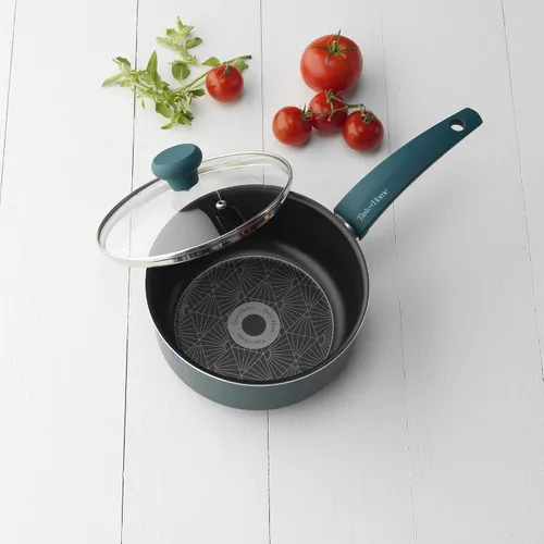 Vista 2 de Taste of Home® - Cacerola de aluminio antiadherente de 2 cuartos con tapa