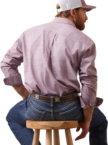 Vista 2 de ARIAT Camisa para hombre Solid Slub Classic Fit Morado L, Club de vinos