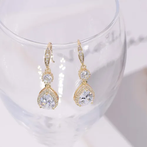 Vista 35 de Conjunto de joyería para boda, aretes de lagrima y collar con dije de circonio cúbico