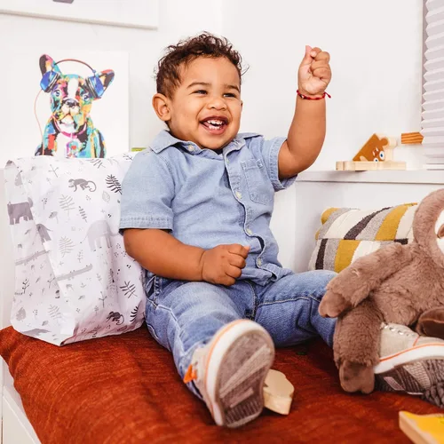 Vista 5 de WeeSprout - Almohada para niños pequeños - Funda y cubierta de algodón orgánico, almohada para niños pequeños para dormir y viajar, relleno