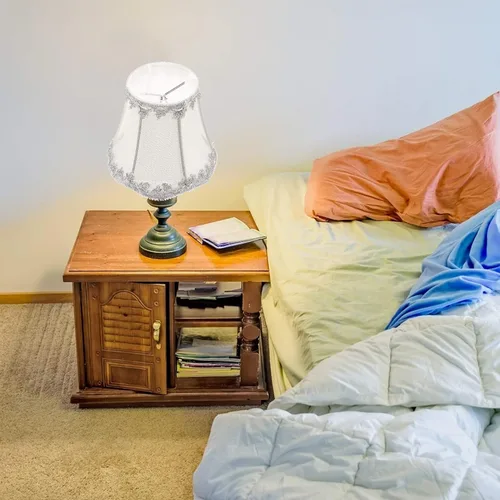 Vista 7 de Uonlytech Pantalla de lámpara de tela plateada con clip de arpillera pequeña, pantalla de lino para mesa, lámpara de pared, sala de estar