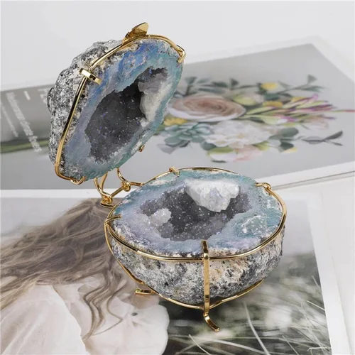 Vista 2 de Watch Boxes Crystal Geode - Caja de anillo irregular, racimo de ágata de cristal 100% natural, soporte de anillo de cuarzo recubierto de titanio