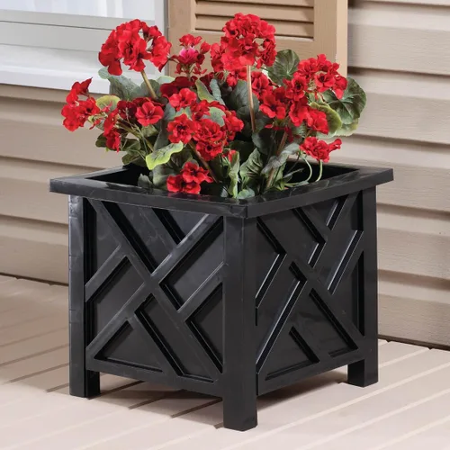 Vista 2 de Miles Kimball Chippendale - Maceta color negro, soporte para plantas para jardín, patio y césped, 14 ¾ pulgadas cuadradas x 13 ¼ de alto en total