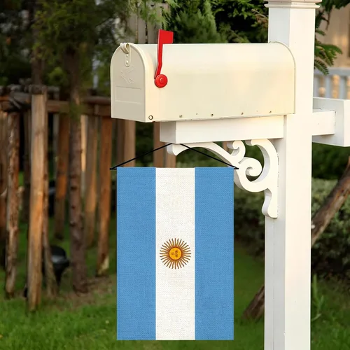 Vista 7 de Banderas de jardín de Argentina Bandera argentina pequeña de 12x18 pulgadas de arpillera de doble cara para decoración al aire libre de patio