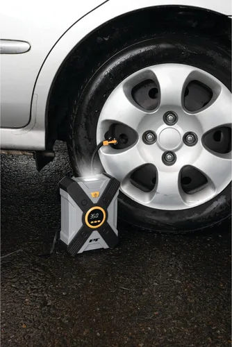 Vista 6 de Performance Tool Vortex E00003 Inflador de neumáticos digital de 12V con apagado automático, portabrocas de aire con bloqueo por palanca, cable