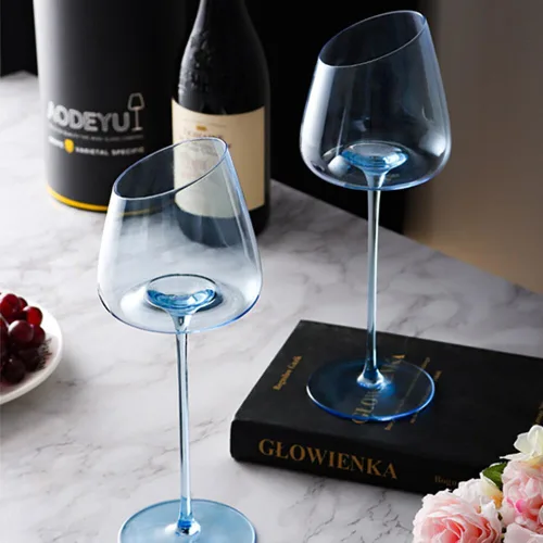 Vista 7 de Juego de 2 copas de vino tinto inclinadas, copas de vino blanco de tallo largo sin plomo, copas de vino de cristal modernas con base cóncava única