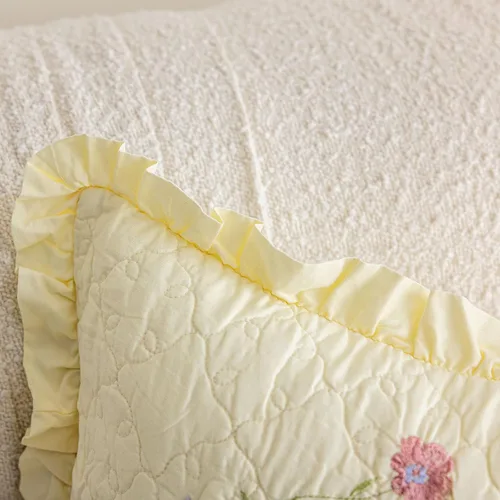 Vista 4 de vctops Juego de 2 fundas de cojines decorativos cuadradas de algodón acolchado bordado con volantes de diseño floral suave para sillón, sofá, cama