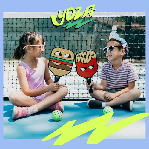 Vista 3 de Kids Pickleball Paddle Set of 2 - Includes 2 Pickleball Paddles with 2 Balls, Lightweight, Fiberglass, Better Control, Beginner Racket, Perfect