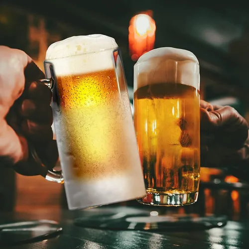 Vista 4 de GALVANOX Taza de cerveza divertida de regalo para hombres, taza de cerveza con asa, vaso aislado para congelador con pared de hielo de gel líquido