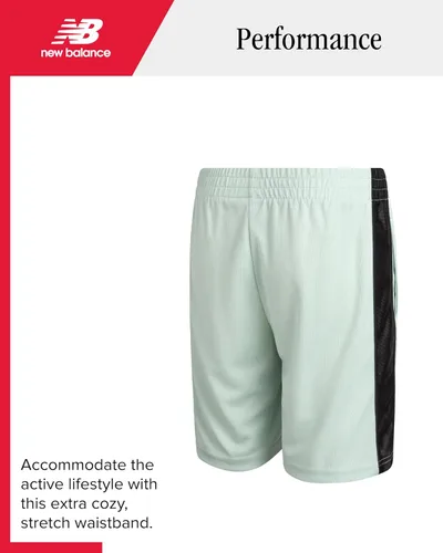 Vista 5 de New Balance Pantalones cortos deportivos para niños, paquete de 2 pantalones cortos de malla de rendimiento que absorben la humedad para correr