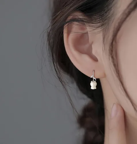 Vista 3 de Reffeer Aretes de plata de ley 925 maciza con diseño de flores para mujer