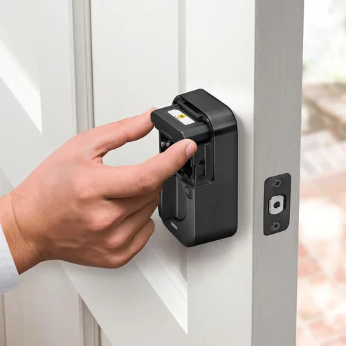 Vista 7 de Módulo inteligente Wi-Fi de Yale para cerraduras electrónicas digitales o manijas Yale Assure, R-AYR-MOD-WF1-USA