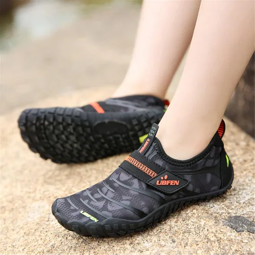Vista 6 de UBFEN - Zapatos para el agua para niños y niñas, zapatos acuáticos y livianos de secado rápido para ir a la playa, practicar deportes, hacer