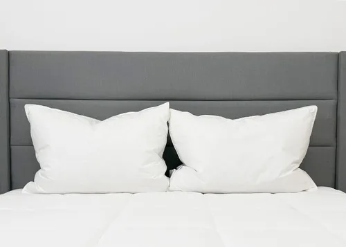 Vista 2 de Almohada similar a las almohadas supremas de conformidad con las noches de descanso descontinuadas para dormir, tamaño estándar