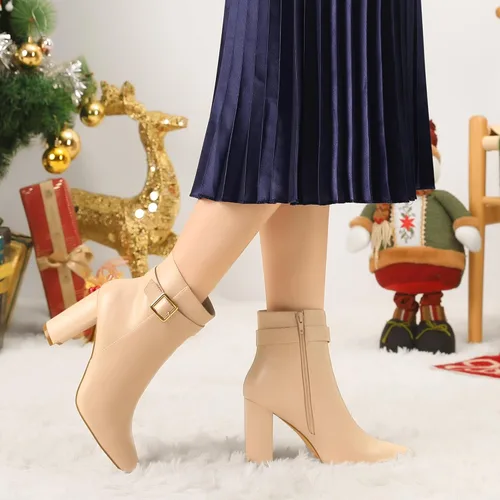 Vista 2 de Allegra K Botines de tacón decorativo con hebilla en punta para mujer