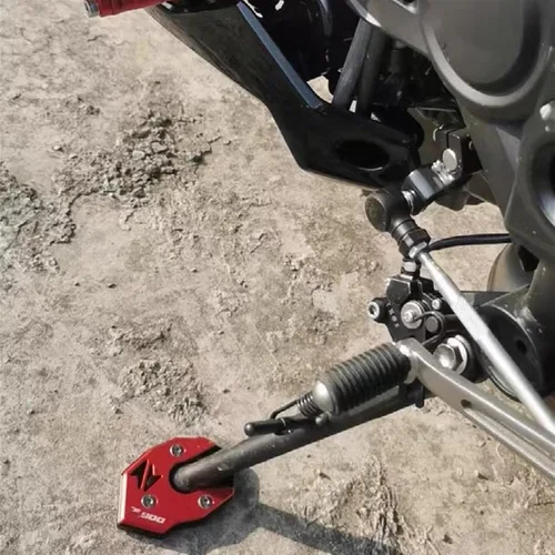 Vista 5 de Moto Kickstand - Extensión de pie lateral para Kawasaki Z900SE Z900 Z650RS Z 900SE 900 650RS Soporte Ampliar Placa de soporte (Color A: Negro)