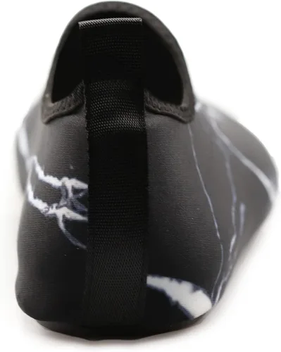 Vista 5 de Valennia Zapatos de agua para hombre y mujer, sin cordones, de secado rápido, ligeros, calcetines acuáticos para playa, natación, yoga, deportes al