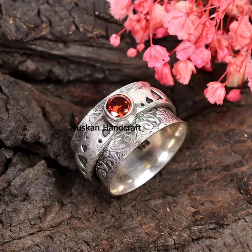 Vista 2 de Garnet Spinner Ring/Pure 925 Sterling Silver Spinning Ring/January Birthstone Ring/Meditation Fidget Ring/Love Heart Leaf Floral Handmade Spin