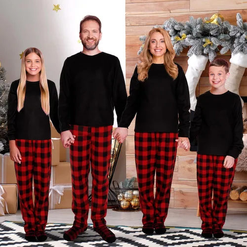 Vista 5 de Conjunto de pijamas a juego para la familia con calcetines de búfalo a cuadros, pijamas de Navidad para fiestas familiares
