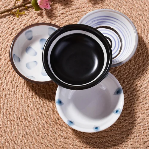Vista 4 de Plato pequeño de salsa de soja, plato de sabor de cerámica, plato de sushi de estilo japonés, plato de salsa de 4 piezas
