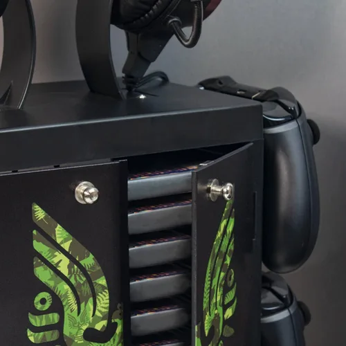 Vista 4 de Numskull Casillero oficial Halo para juegos soporte para controlador soporte para auriculares para Xbox Series XS PS5 Nintendo Switch - Mercancía