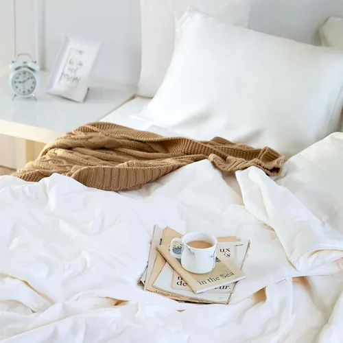 Vista 2 de Lilysilk Cobertor de seda, lavable, con funda de algodón, relleno con seda de murera 100% natural, de lujo, de la mejor calidad.