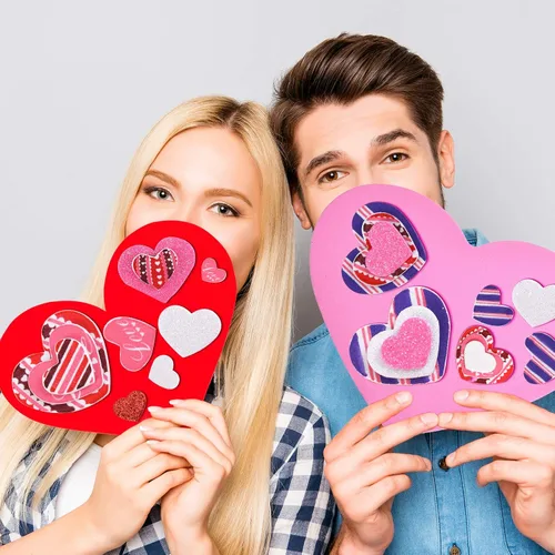 Vista 5 de Zonon Kit de 378 piezas de manualidades para el día de San Valentín, calcomanías de corazón de San Valentín, corazones de espuma autoadhesivos