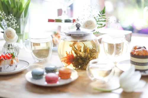 Vista 2 de Teabloom Tetera y tetera de vidrio todo en uno – Tetera de vidrio de borosilicato resistente al calor con infusor de té suelto de acero inoxidable