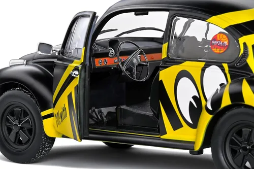 Vista 2 de Motor city classics Solido Escala 1:18 Volkswagen Beetle 1303 - GO con Luna - 1974