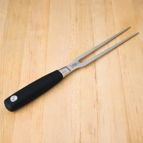 Vista 10 de Cuchillo para carne forjado Mercer Culinary Genesis de 10 pulgadas, Cuchillo rígido, forjado para deshuesar, 15,24 cm, 6", Acero/negro