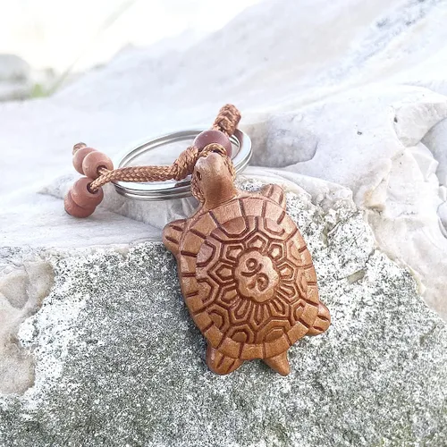 Vista 5 de Dijes de buena suerte Llavero de tortuga Llavero de Feng Shui Amuleto de la suerte de madera de la sandalia Lindo llavero Regalos de buena