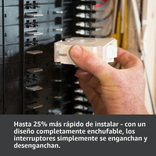 Vista 2 de Leviton Disyuntor de rama estándar enchufable de 2 polos 20A, magnético térmico, 120/240 VAC, LB220-T, blanco