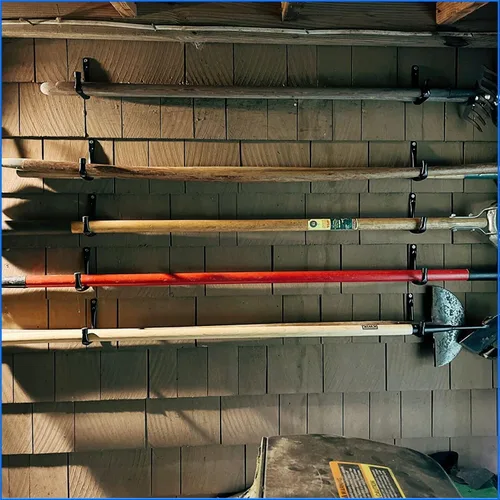 Vista 5 de Ganchos de almacenamiento de garaje de 6.7 pulgadas, ganchos de escalera resistentes, colgador y organizador de garaje de montaje en pared, paquete