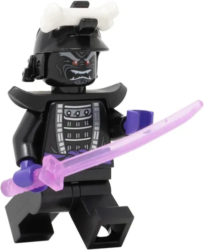 Vista 2 de LEGO Ninjago: Legado Lord Garmadon con armadura de hombro y daga destructiva