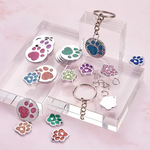 Vista 3 de Mega Pet Kit de llavero con colgantes