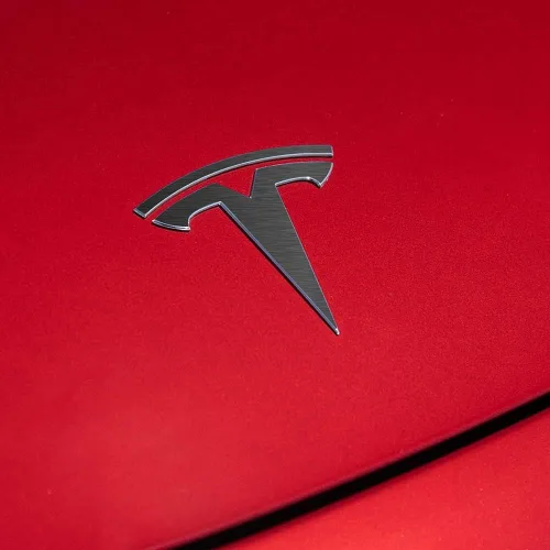 Vista 19 de IPG Compatible con Tesla Modelo 3 Juego de calcomanías (Set de 9 logotipos) Adhesivos para personalizar tu vehículo