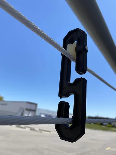 Vista 2 de Kit de polea separadora de tendedero de aluminio de plástico, accesorios de tendedero para exteriores para líneas largas y cargas pesadas (2, negro)