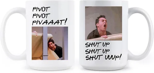 Vista 3 de LIBBY'S BENCHMARK27 DESIGNS Pivot Mug Chandler Bing Ross Geller Taza de café Shut Up Sofá