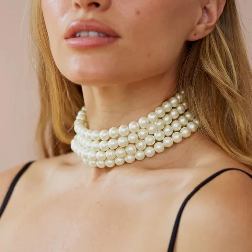 Vista 2 de Kenneth Jay Lane Pearl Choker Necklaces